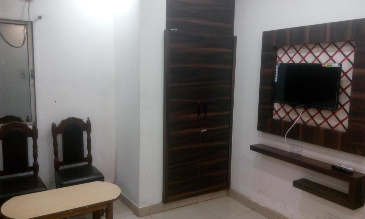 Hotel Priya Palace Ranchi Bagian luar foto