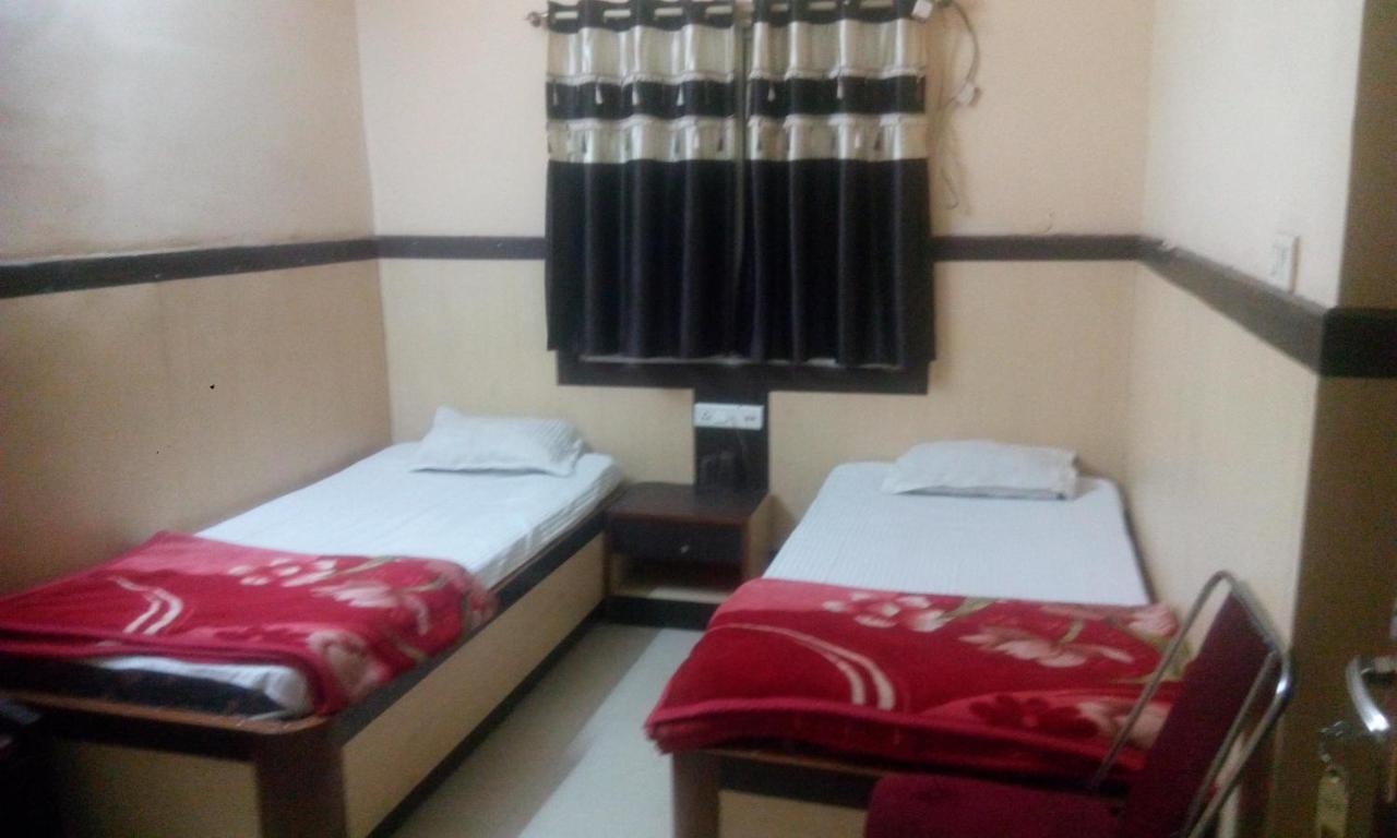 Hotel Priya Palace Ranchi Bagian luar foto