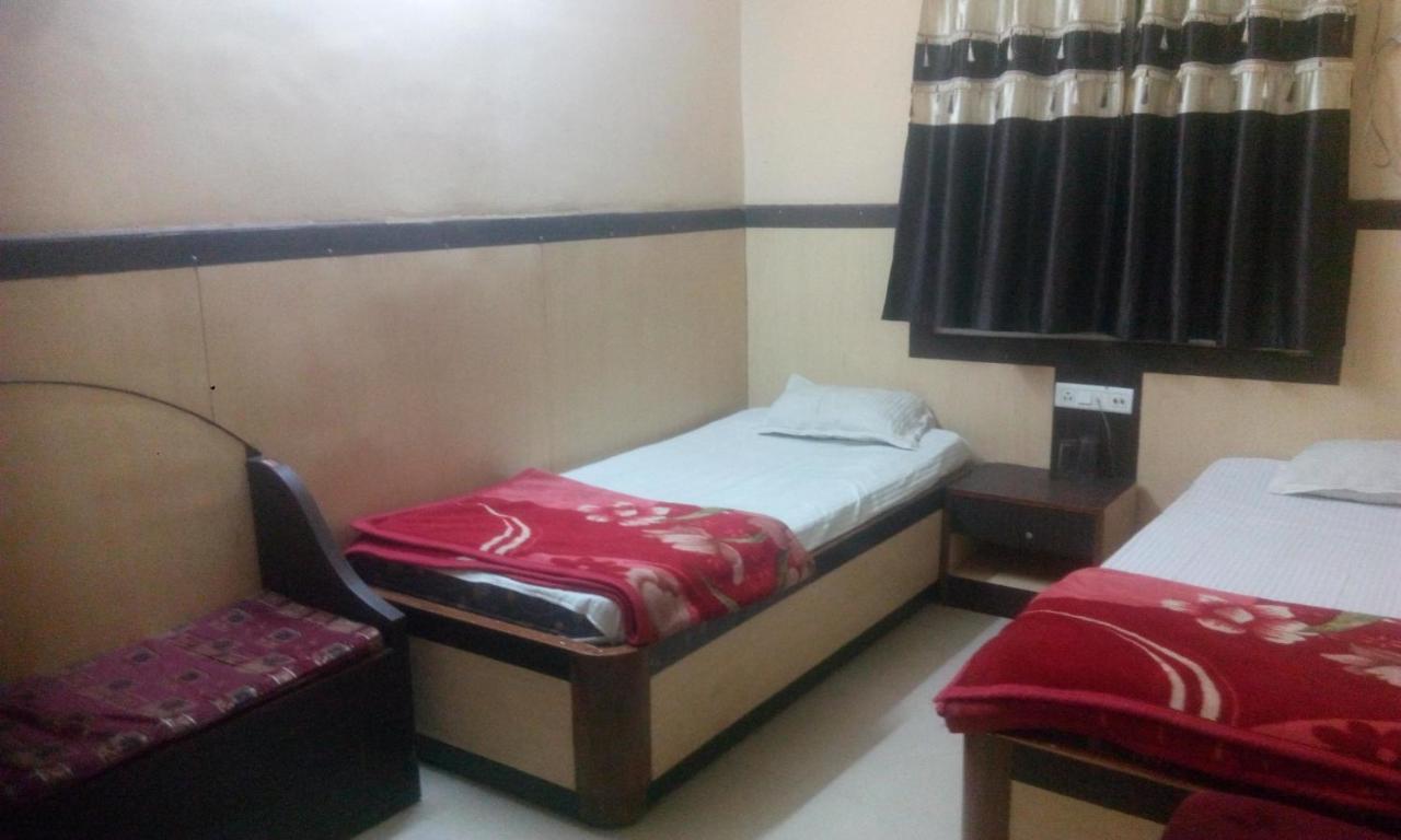 Hotel Priya Palace Ranchi Bagian luar foto